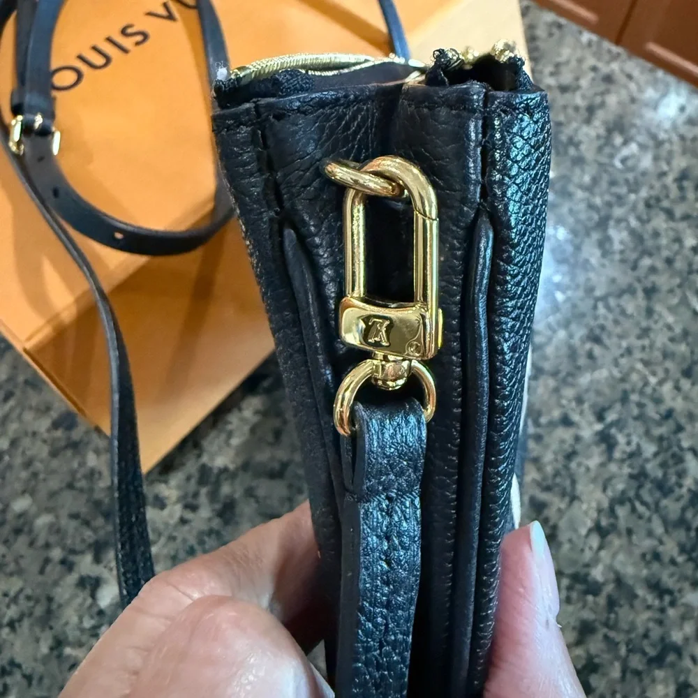 Louis Vuitton Double Zip pochette - Picture 4 of 11